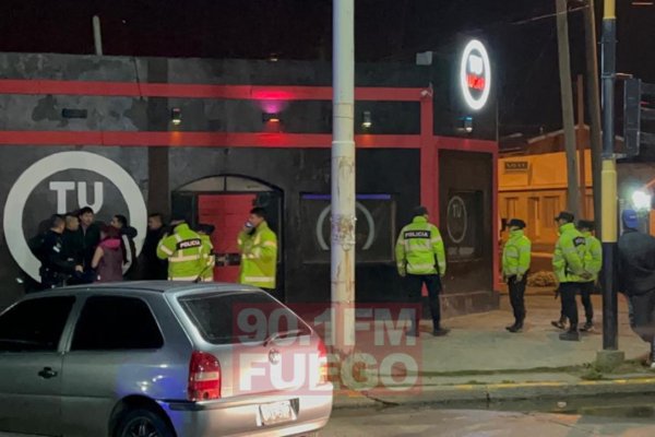 Incidentes En Las Puertas De Local Nocturno Fm Fuego