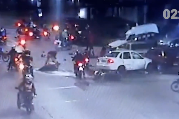 Tragedia en Mar del Plata: un auto embistió a varios motociclistas que circulaban en caravana