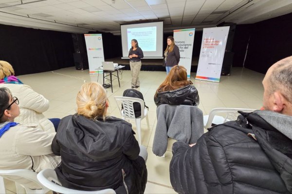 Personal del Sindicato de Trabajadores de Control de Admisión y Permanencia se capacita en perspectiva de género